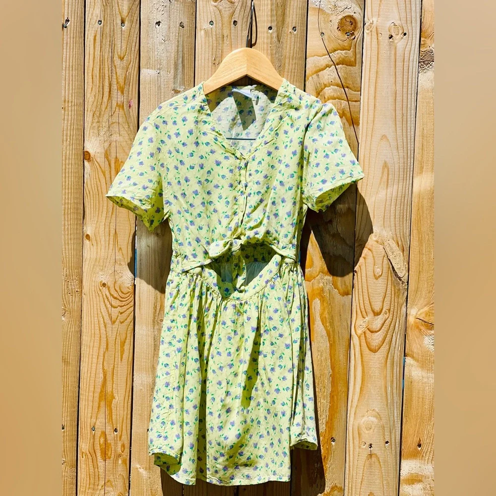 Zara kids Girls Cut Out flowers print knotted Dress